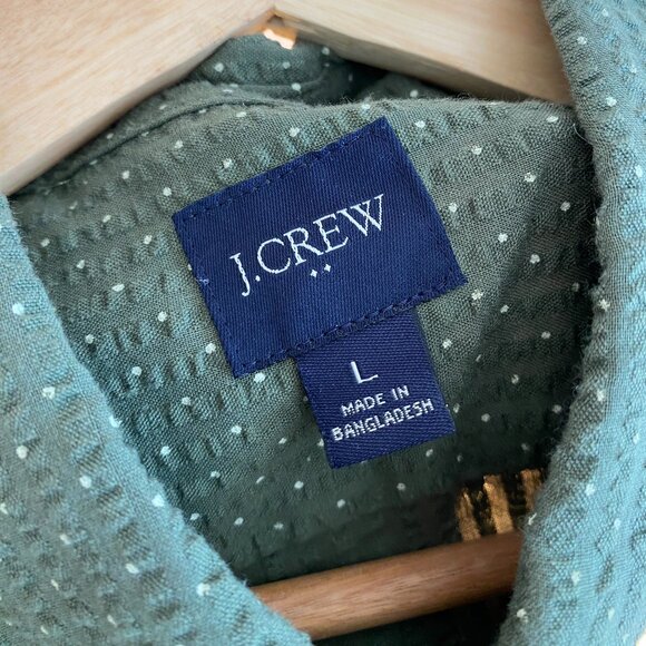 J.Crew Factory Men's Short Sleeve Shirt - Picture 2 of 3